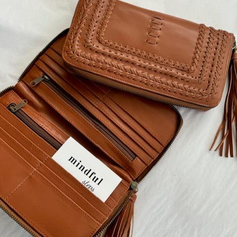 GEORGIE: Vegan Leather Clutch Wallet Tan